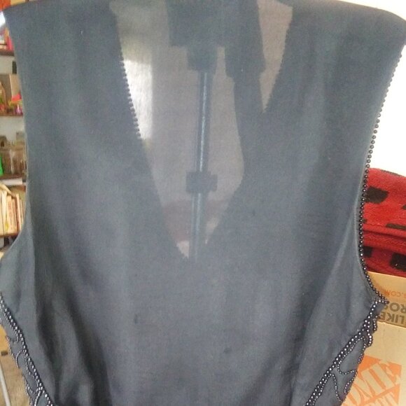 ** Needs repair** Other Destination 100% Silk vest - Picture 8 of 8